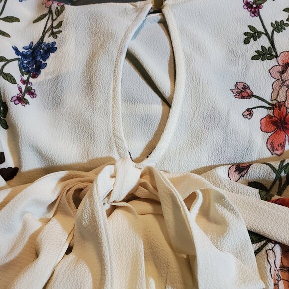 NEW HeartSoul Beige with Multicolor Flower Designed Comfort Jumpsuit Dress SZ L - Picture 6 of 8